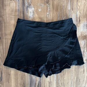 Altar'd State Black Skort Size Medium